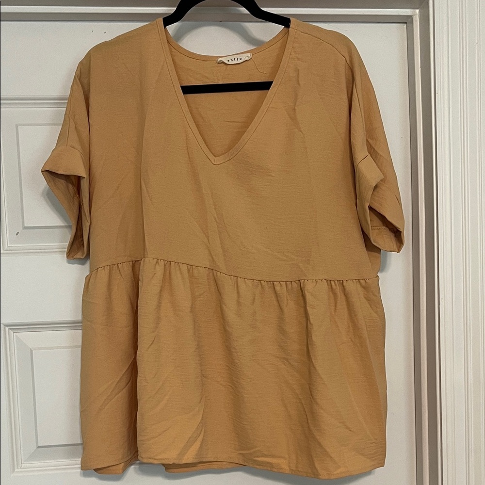 Entro V-Neck Peplum Top in Yellow/Gold size M